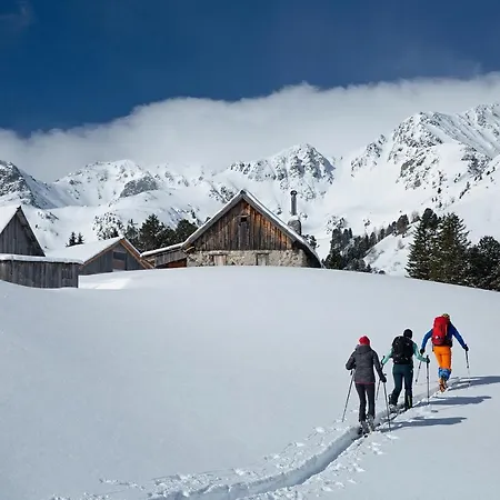 Alpenhotel & Lanz Hotel