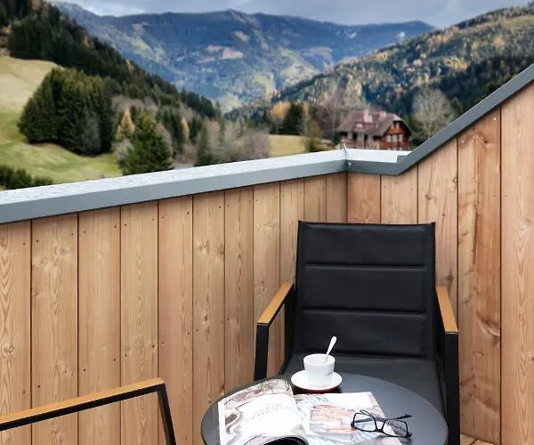 Hotel Alpenhotel & Lanz 3*